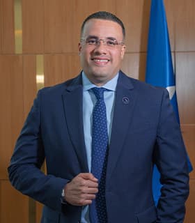 Karim Nassrat, General Manager
